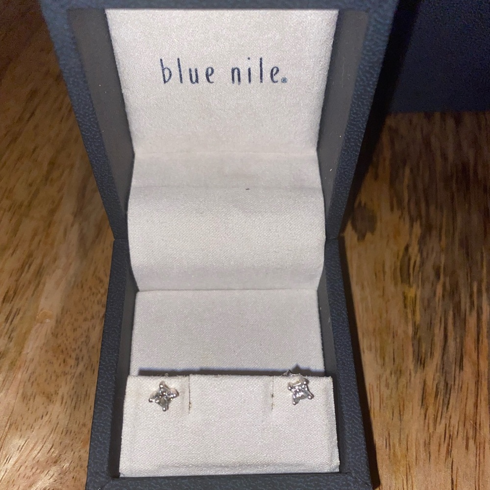 Blue Nile princess-cut diamond/white gold earrings
